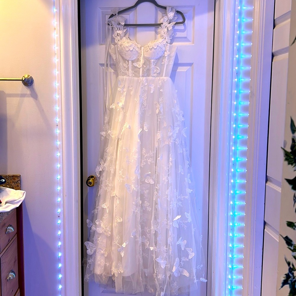 White butterfly A-line shear corset prom dress size 2